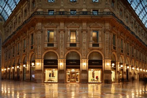 negozio storico prada|milano galleria prada.